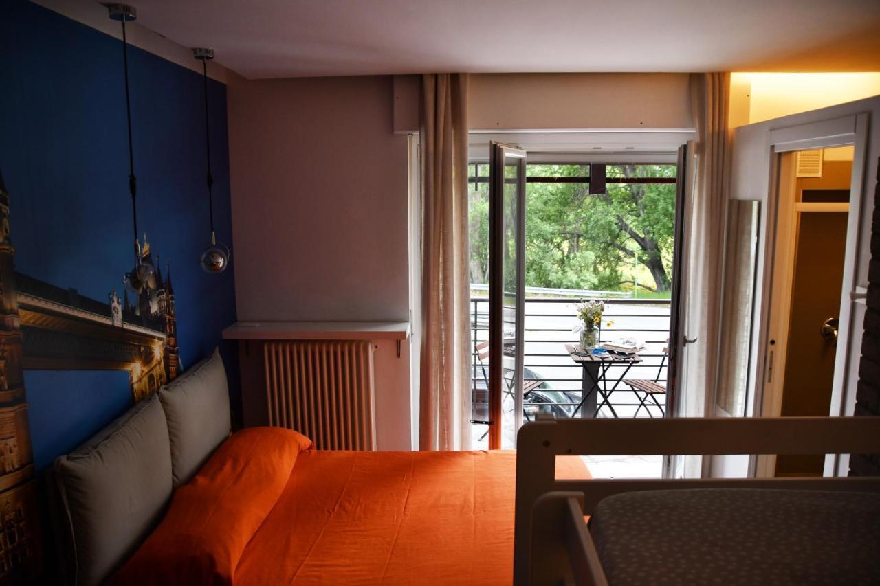 Apartamento Smile Accomodation Winter Time Aosta Exterior foto