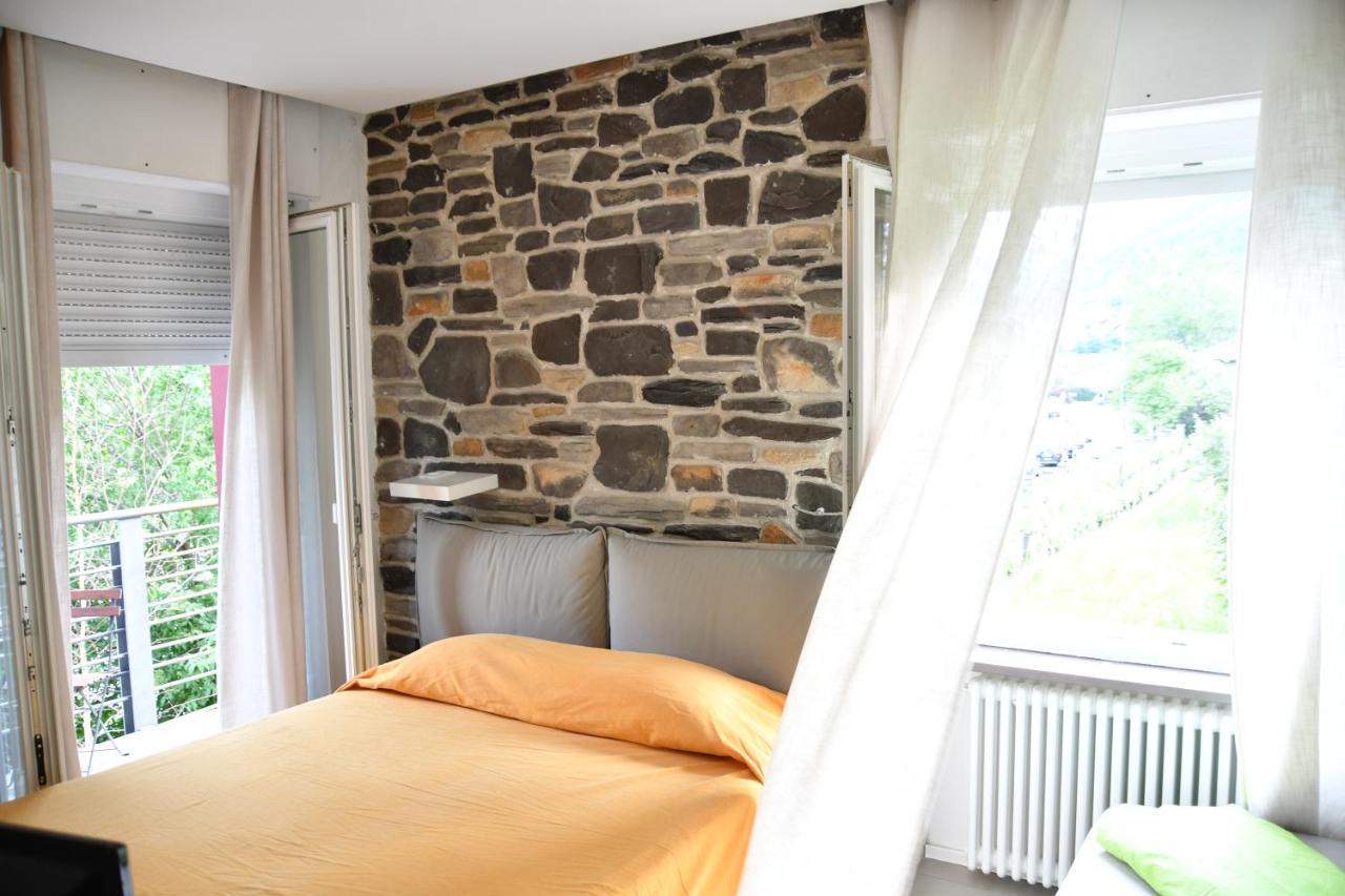Apartamento Smile Accomodation Winter Time Aosta Exterior foto