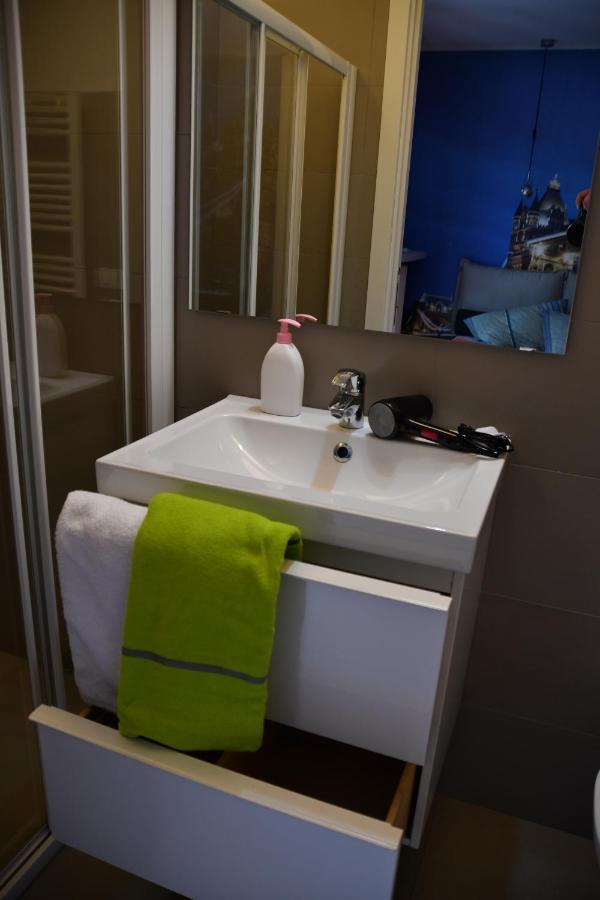 Apartamento Smile Accomodation Winter Time Aosta Exterior foto