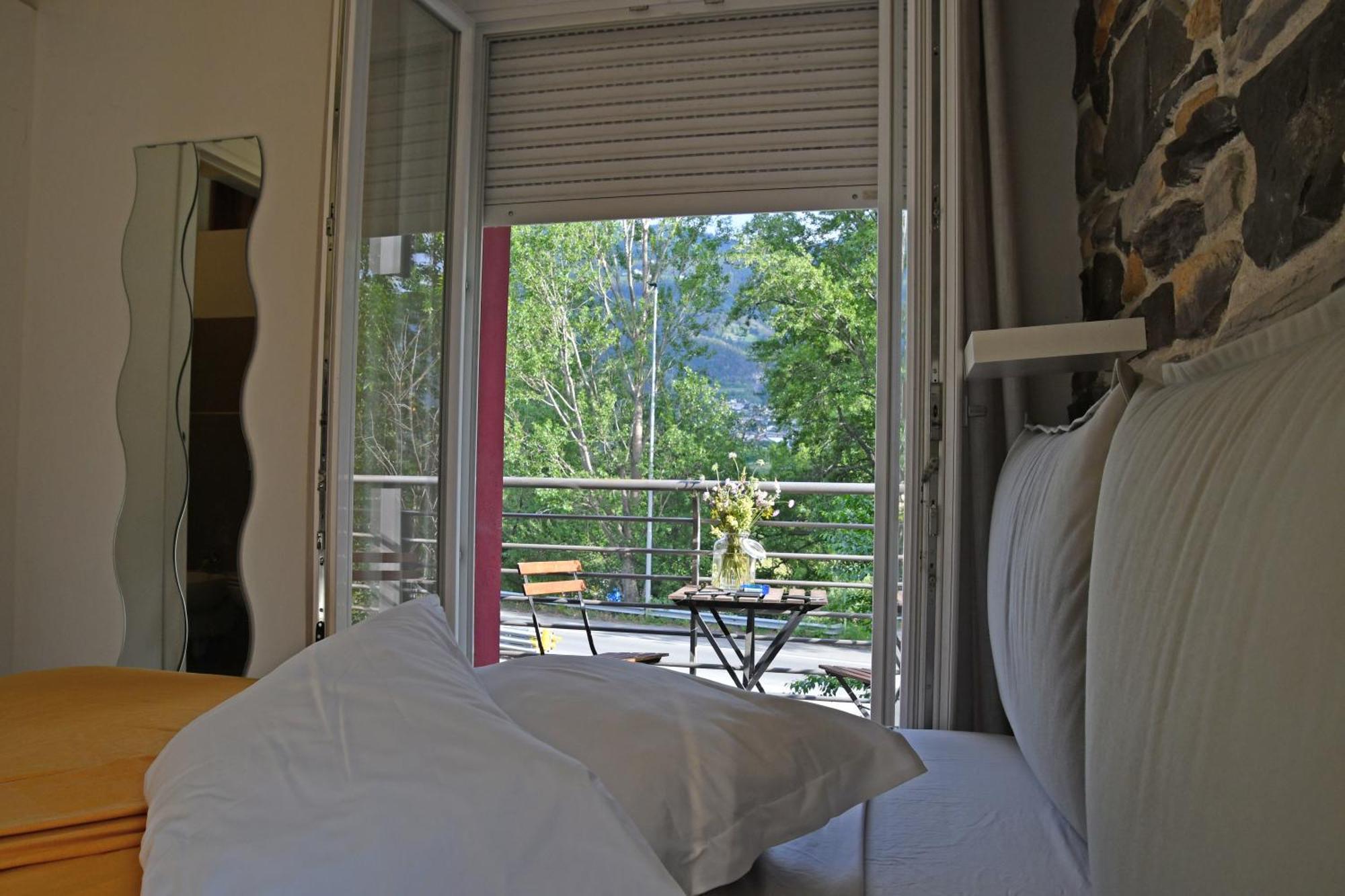 Apartamento Smile Accomodation Winter Time Aosta Exterior foto