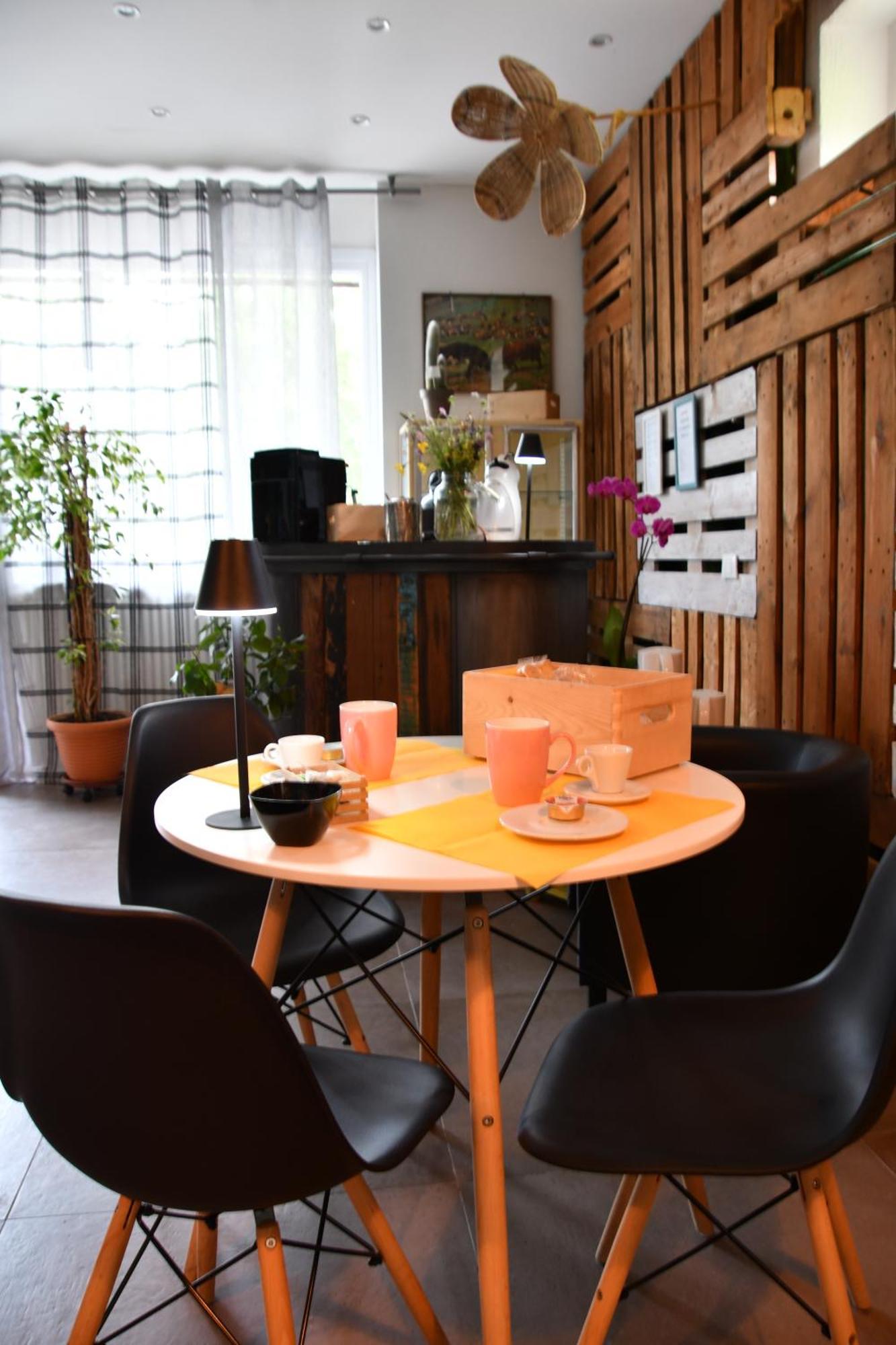 Apartamento Smile Accomodation Winter Time Aosta Exterior foto